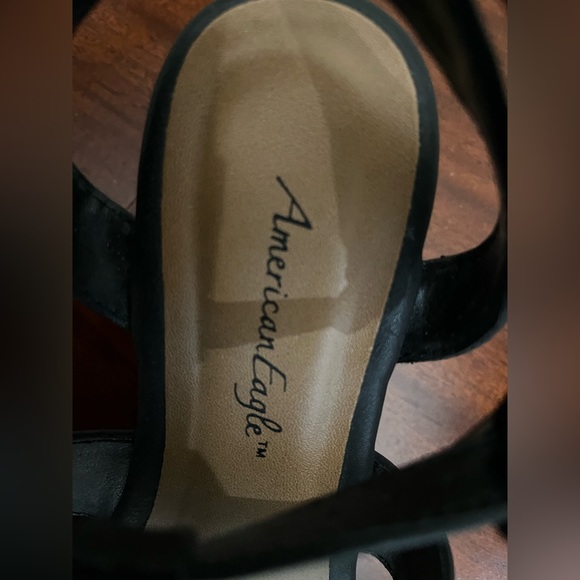 American Eagle Black Sandals Sz 6 - Picture 2 of 2